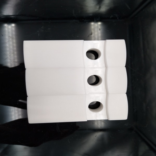 影響氧化鋁陶瓷燒結的因素有哪些?